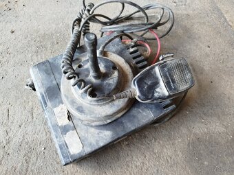 Predám vysielačku Motorola radius GM 300 - 2