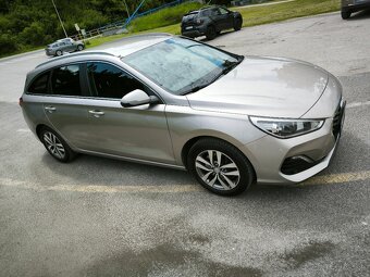 Hyundai i30CW Family 1.4TGDI 103KW - 2