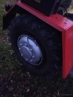 Predam malotraktor - 2