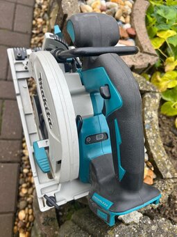 Makita DHS680 - 2