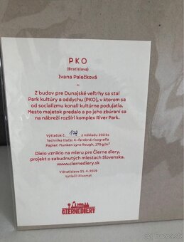 Grafika Čierne diery PKO - 2