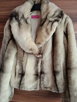 Lipstick kožuch - 2