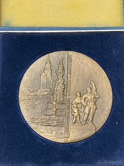 Plakety / medaile (6) - 2