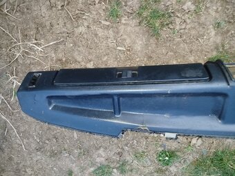 Lada Niva palubná doska a volant - 2