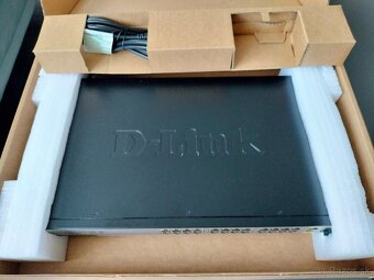 D-Link DGS -1026MP - 2