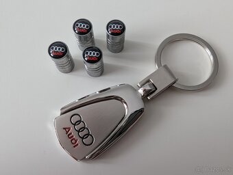 Predám: Audi kľúčenka a čiapočky (strieborné) - 2