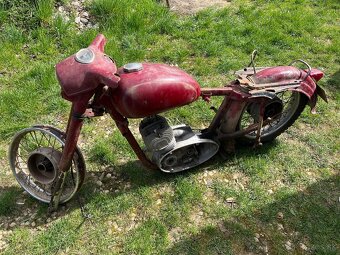 Predam torzo Jawa 350/360 panelka - 2