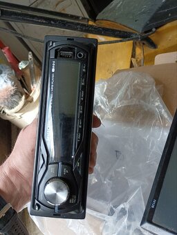 Auto radio - 2