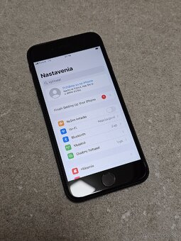 iPhone SE 2020 - 2