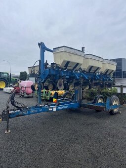 Kinze sejacka - 2