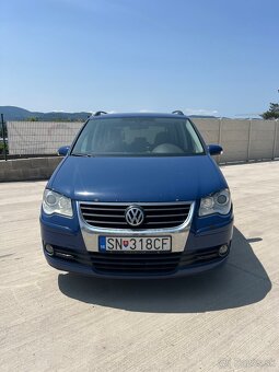 Volkswagen Touran 2.0 TDI - 2