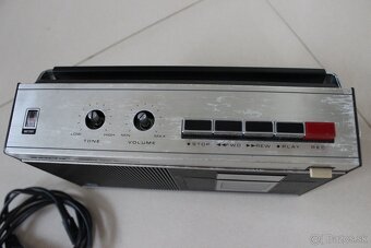 SANYO MR-410 kazetak z r. 1973 - 1974, zrenovovany, funkcny - 2