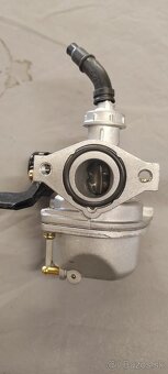Uni karburátor na 50ccm - 2