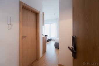 Kompletne zariadený apartmán s výhľadom a parkovaním v proje - 2