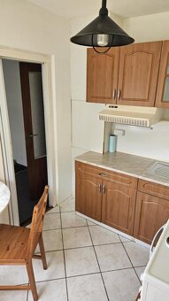 NA PREDAJ: 1-izbový byt; 28 m² | Komárno - 7. sídlisko LRo-1 - 2