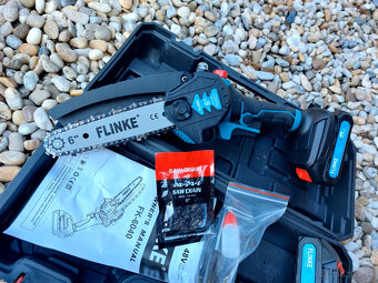 Akú reťazová píla 2x bateria 1x lišta 2x retaz nabijačka 6´ - 2