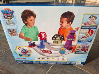 Spin Master Paw Patrol Movie Adventure City Play Set - 2