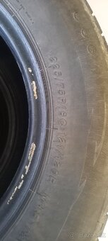 Predám jazdené pneu 225/75R16C - 2