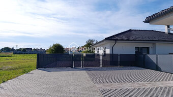 PREDAJ murovaný 4-izbový bungalov (dom 1), Láb, okr. Malacky - 2