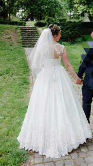 Svadobné šaty, veľkosť 40 - 2