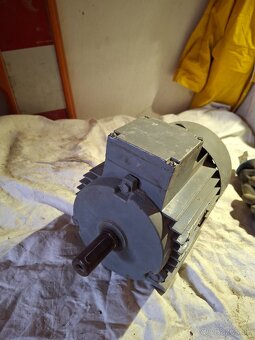 Predam 2x elektromotor - 2