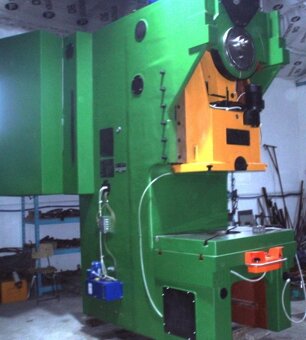 Lis výstředníkový LEK 250 - 2