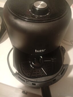 Teplovzdušná friteza - 2