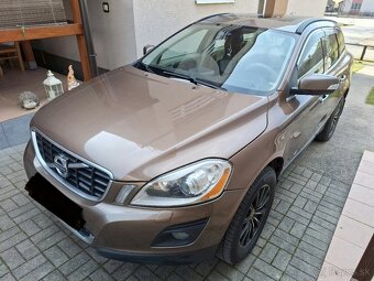 Volvo XC60 2.4 D5  136kw MANUÁL - 2