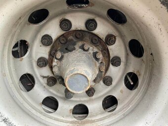 Scania sada kolies 315/70 R22,5 - 2