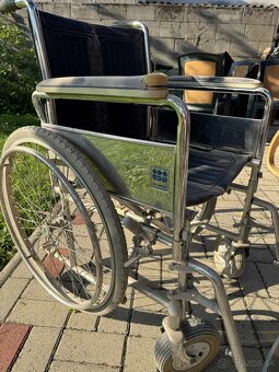 Stary invalidny vozik - 2