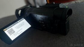 Sony FDR-AX700 - 2