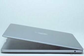 ZÁRUKA/Macbook Pro 13.3"/I5 2.3GHZ/8GB RAM/128GB SSD/CZ - 2