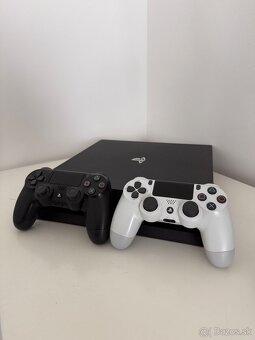 Playstation 4 PRO - 1TB - 2