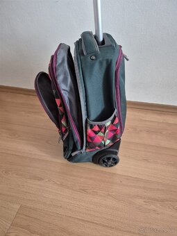 Školská taška na kolieska aj na chrbát - 2