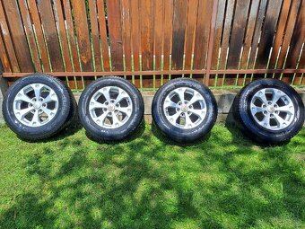Elektróny s pneu l200 245/65R17 107H. - 2