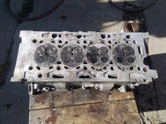 Peugeot Citroen Ford 1.6 HDI TDCI hlava 9655911480 - 2