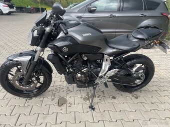 Yamaha MT 07 - 2