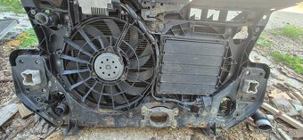 Chladičová stena audi a6c6 2.0tdi - 2