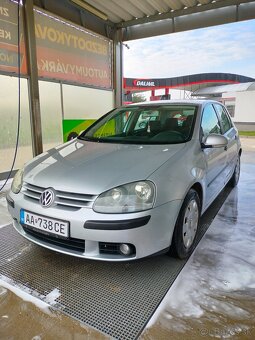 VW Golf 5 2.0 FSI - 2