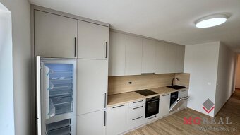 3 izbový byt Topoľčany s vlastným parkovacím miestom/ VYP - 2