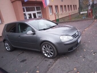 Volkswagen golf 1,9 77 kw - 2
