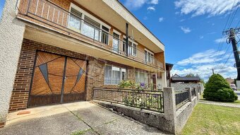 Rodinný dom s 8árovou záhradou v obľúbenej lokalite mesta - 2