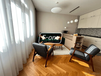 Prenájom 3 izbový byt - Bratislava - Staré Mesto, Dunajská - 2