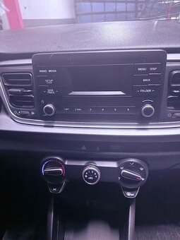 Kia Rio 1.3i, SK ŠPZ, havarované - 2