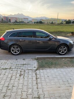 Opel Insignia cosmo tourer - 2