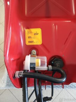 Ducati monster 750 - 2