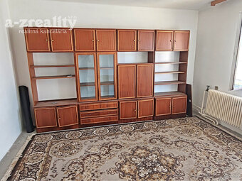 Ponúkame na predaj rodinný dom v obci Číčov - 2