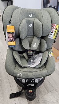 Autosedacka Joie i-spin 360 - v ZARUKE - 2