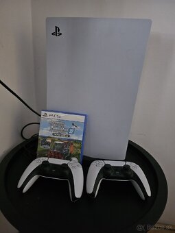 PlayStation 5 1TB + 2 ovládače + hry – TOP STAV – 520 € - 2