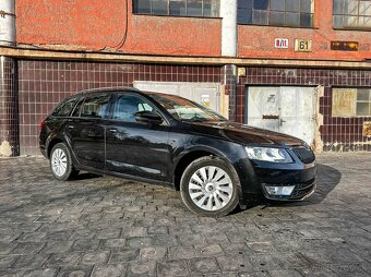 Škoda Octavia Combi 1.6 TDI 110k Active - 2
